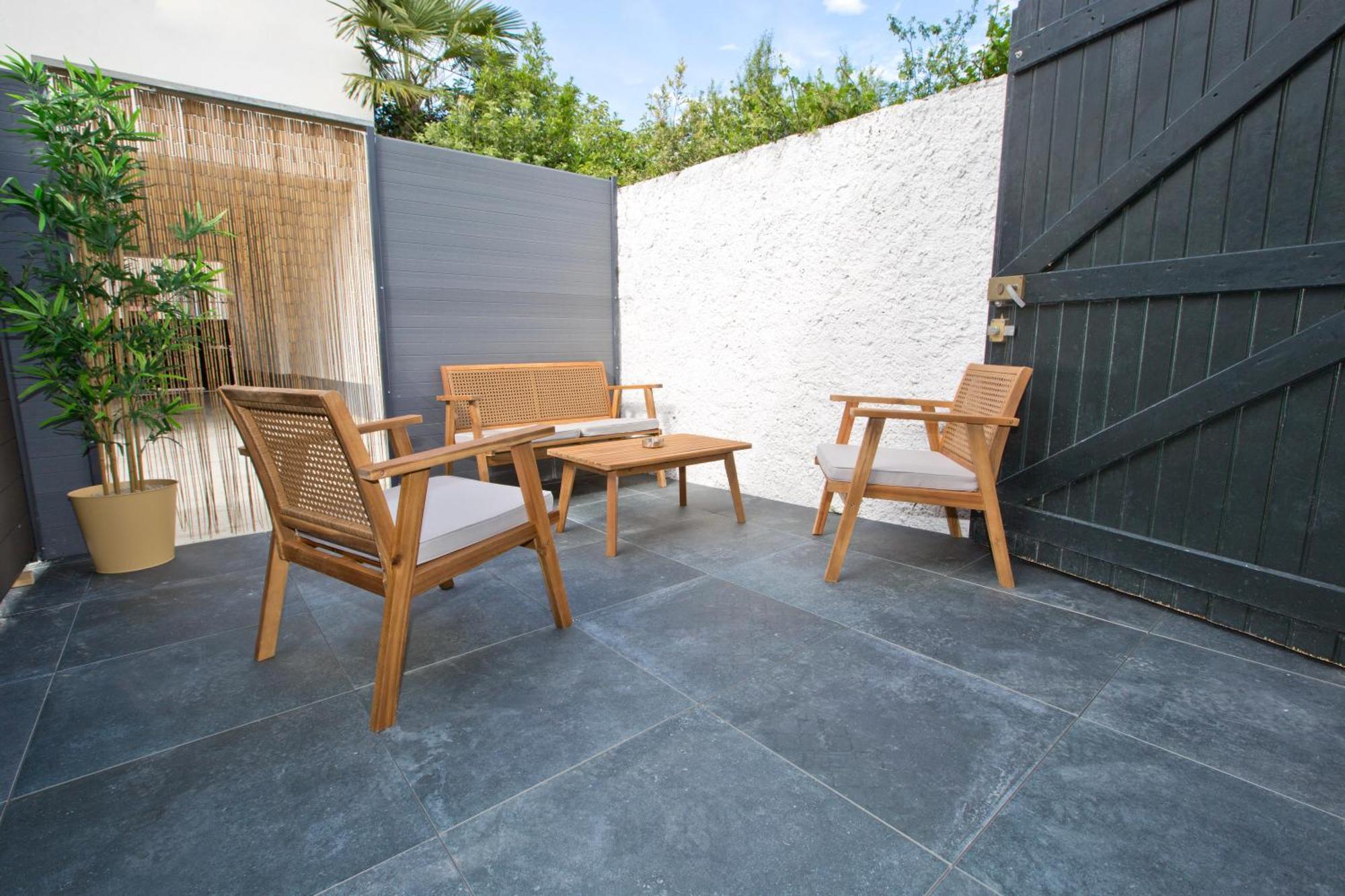 Montsejour - Magnifique T2 Avec Filet Suspendu Appartement Tarbes Buitenkant foto